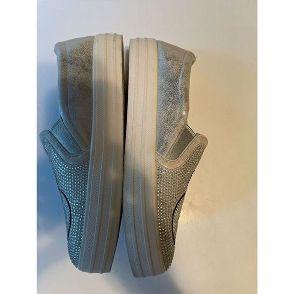 Sketchers Shoes (7.5) - Picture 3 of 5